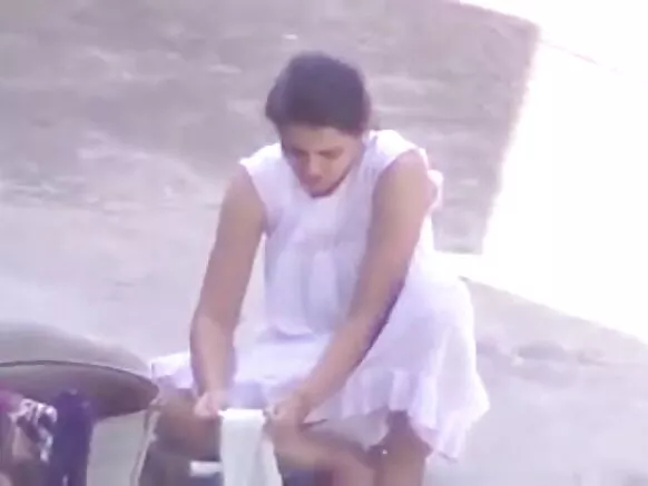 ସୁନ୍ଦର ବାଙ୍ଗାଲୋର ବିପି girl ିଅ ସେକ୍ସି ପ୍ୟାଣ୍ଟି ରୋଜା ମୋର