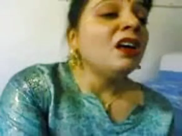 ଭାରତୀୟ ମହିଳା ଇଂରାଜୀ ଇଂରାଜୀ ହସ୍ତାନ୍ତର