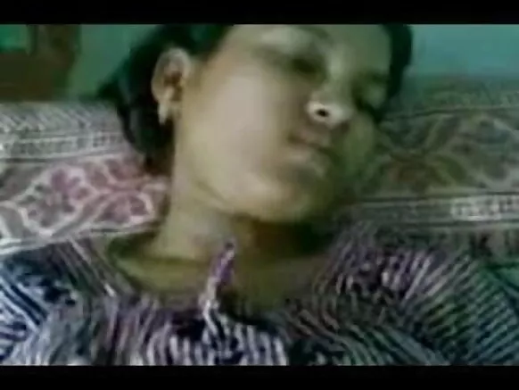 ଛୋଟ ଭାରତୀୟ girl ିଅ HD ଭିଡିଓ ସେକ୍ସି xxx girl ିଅ ନିଜ ପ୍ରେମିକର କୁକୁରକୁ ଭଲ ପାଏ