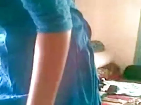 ଗାଧୋଇବା ଏବଂ girl ିଅର ପୋଷାକ ପିନ୍ଧିବା ସମୟରେ ପଞ୍ଜାବୀ girl ିଅର ସେକ୍ସି ଏବଂ ମଇଳା ଚିତ୍ର