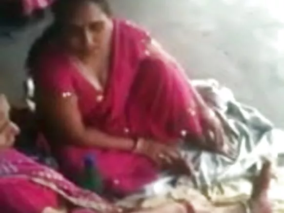 ଏକ ଟ୍ରେନ୍ ଷ୍ଟେସନ୍ 2 (o) (o) ଭୋଜପୁରୀ MILF ରେ MILF ଇଣ୍ଡିଆ ବଷ୍ଟି