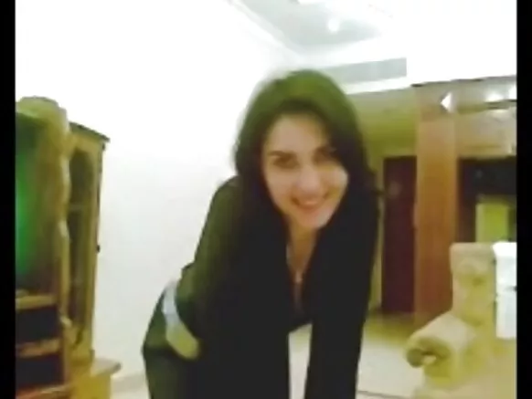 ସୁନ୍ଦର ଆରବ ତ୍ରି ସେକ୍ସି ଭିଡିଓ ଫଟୋ ଶୋ girl ିଅ