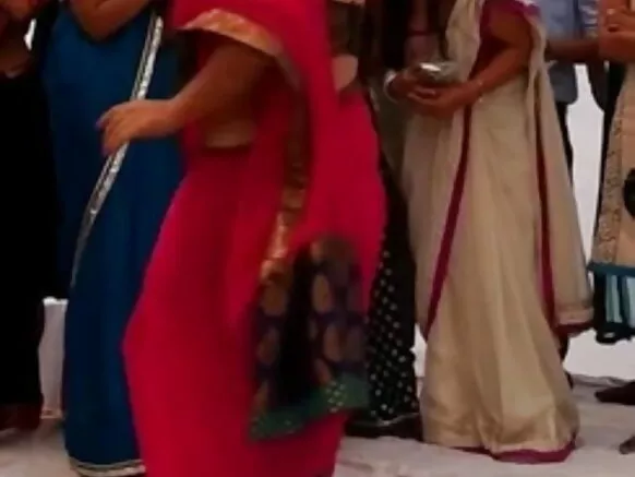 ଗରମ ବିଶ୍ୱବିଦ୍ୟାଳୟ girls ିଅମାନେ ସେକ୍ସି ଚିତ୍ର ସହିତ ନାଚୁଥିବା ଏକ ସୁନ୍ଦର ଭିଡିଓରେ ନଗ୍ନ girls ିଅମାନଙ୍କୁ ଦେଖାନ୍ତୁ