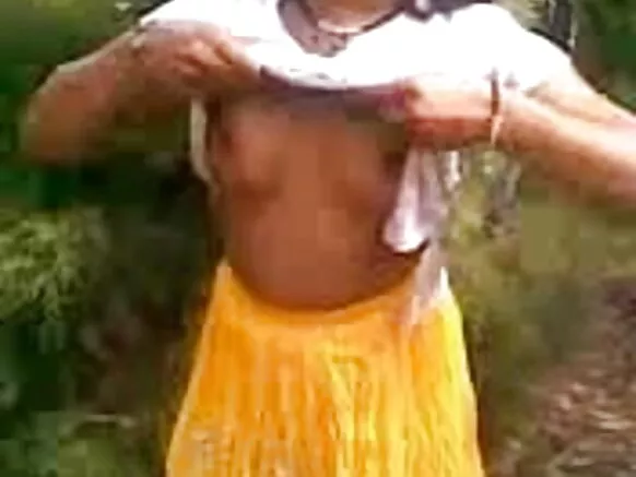 tamil desi movie show ଜଙ୍ଗଲରେ ଏକ girl ିଅ ସହିତ ସେକ୍ସି ପୁଅ