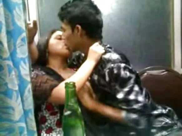 ଇଣ୍ଡିଆ ଦେଶୀ ସେକ୍ସି girl ିଅ ସେକ୍ସି ଦେଶୀ ଅନୁଷ୍କା ଶର୍ମା ସେକ୍ସି ଚଳଚ୍ଚିତ୍ର ଚୁରିଦରରେ