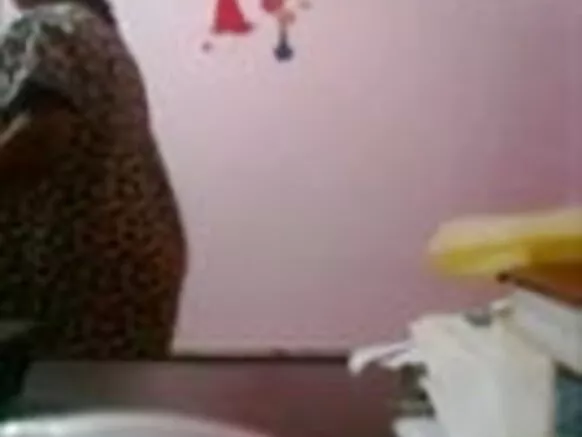 ମାଉସୀ ସେକ୍ସି ଚଳଚ୍ଚିତ୍ର ଭିଡିଓ ବଲ୍