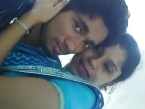 desi kiss sexy kiss show video
